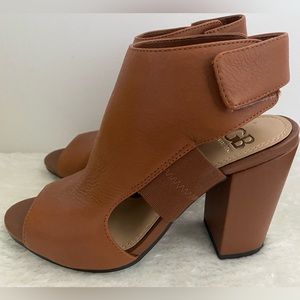 GIANNI BINI Leather Cognac Sandals -Size 8